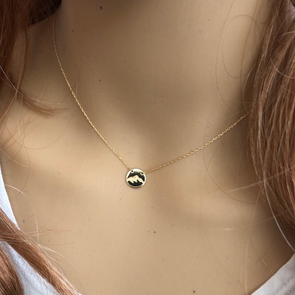 14K Solid Gold Disk Engrave Mountain Necklace